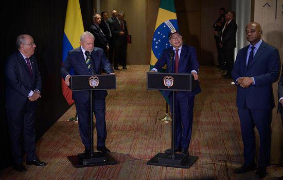 巴西总统访问哥伦比亚 两国提升战略关系