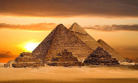 <em>古埃及金字塔</em>让人惊叹，同时咱们老祖宗在干嘛，专家：叹为观止