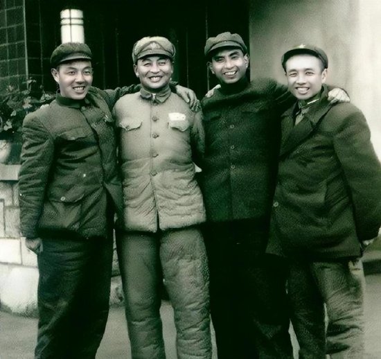 1958年，最后撤出朝鲜的<em>是哪5个</em>军？有位军长只授了大校