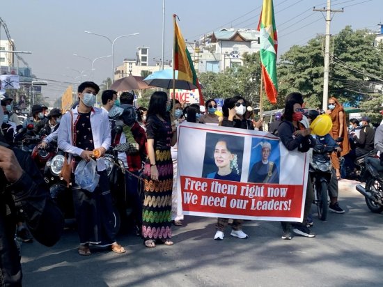 缅甸政荡：半世纪军治与十年民主之痒