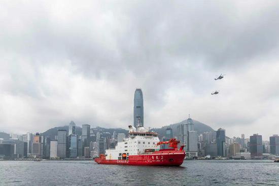 “雪龙2”号极地考察船和中国第40次南极考察队在香港举办开放...