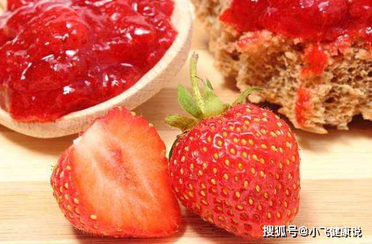 <em>草莓</em>酱是水果酱中比较受欢迎的一种，功效有很多，进来看看就...