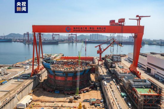 亚洲首艘新型“海上油气<em>加工厂</em>”船体建造完工