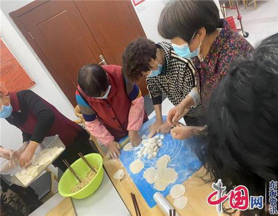 苏州工业园区欧典社区开展“水饺飘香 和谐邻里”手工水饺活动