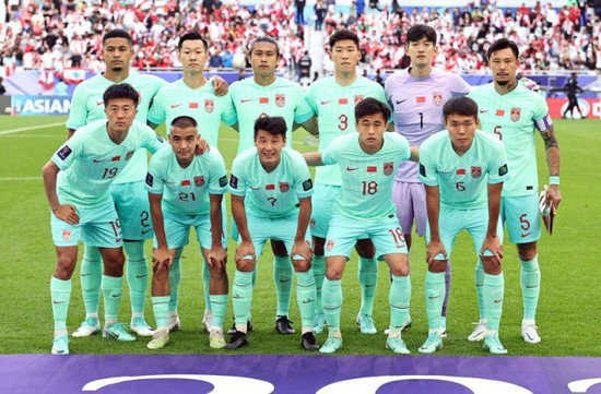 亚洲杯：国足依旧没赢球 小组出线前景黯淡