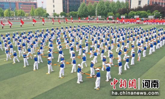 郑州上街区中小<em>学生</em>春季运动会开幕
