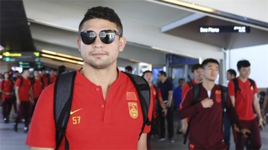 一个“<em>外国人</em>”怎样才能代表中国踢世界杯？