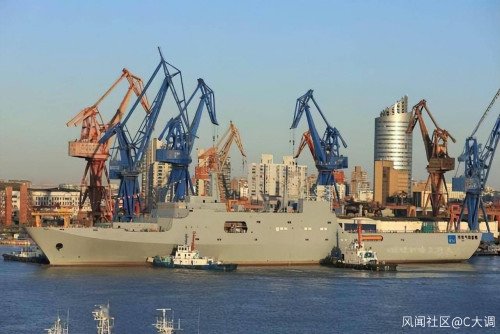 图片新闻：中国为泰国建造一艘071E型<em>船坞登陆舰</em>