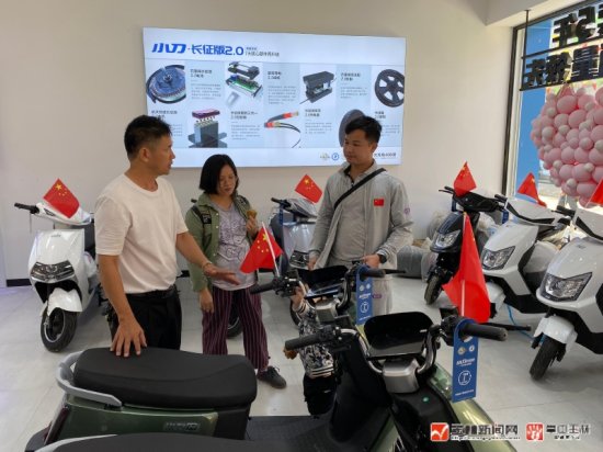 <em>桂东南</em>新能源电动车摩托车市场开业仪式在玉林城区举行