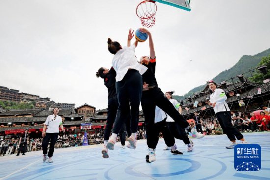 贵州举办第一届“姑妈”篮球邀请赛-新华网