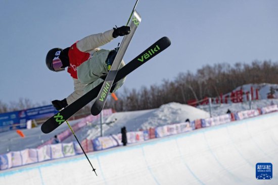 全冬会 | 自由式滑雪——公开组女子U型场地技巧决赛赛况