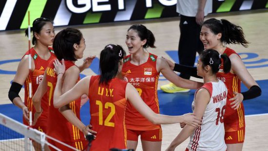 女排世联赛再添强敌，朱婷正式宣布重返国家队，蔡斌对此回应