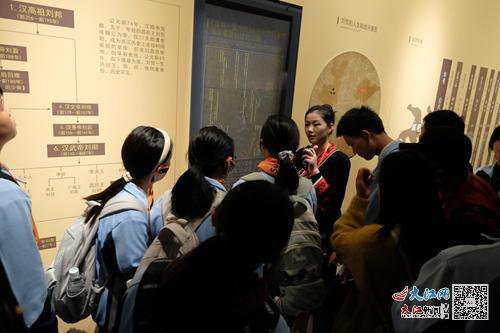 九江实验中学开展高一年级、高二年级“三色”文化研学活动