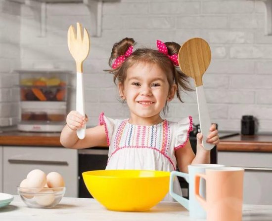 孩子在这个<em>年龄段</em>，喜欢玩厨房用具，父母禁止玩，会影响能力...