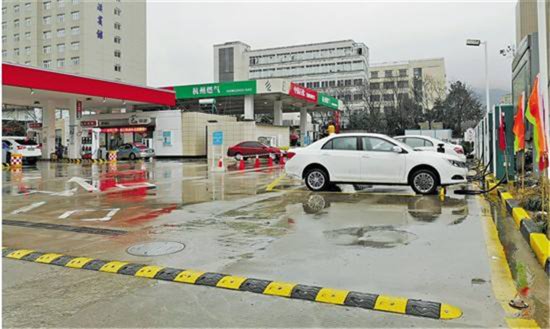 加油站+充电桩只是德国的一小步！完整计谋中国车企要警觉？