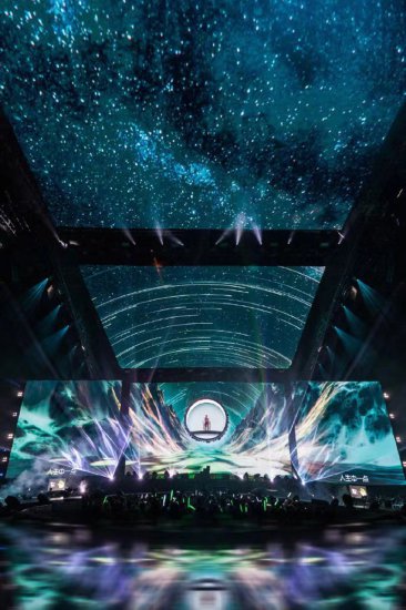 原创音乐人王源2023巡演官宣 携创作专辑《客厅狂欢》开启现场...