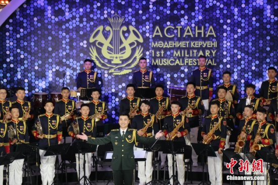 <em>哈萨克斯坦</em>举办首届国际军乐队音乐节