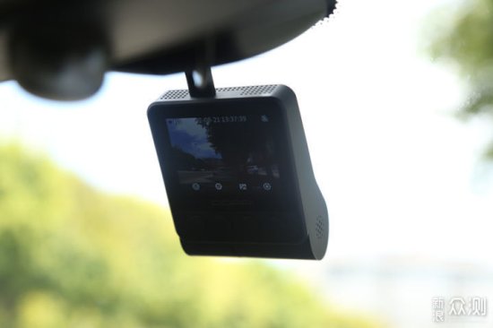 可靠有趣的驾驶伴侣<em> 盯盯拍</em>Z50行车记录仪实测