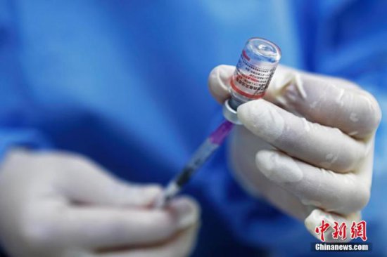 国家卫健委：<em>中国的</em>新冠疫苗<em>非常安全</em>，接种获益远大于风险
