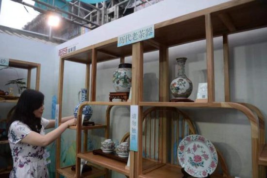 百余套特色茶器亮相国际茶香文化节