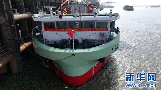 国家电网首座电动船换电站在武汉阳逻港投用