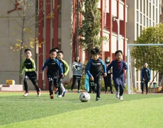 点赞！<em>开福区</em>这些学校入围全国校园足球<em>特色</em>学校！