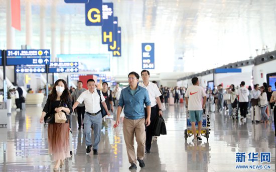 今年冬航季武汉<em>天河国际</em>机场航班计划同比2019增长31.3%
