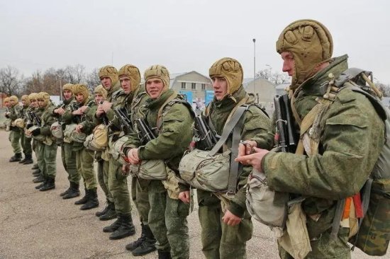 西方盛传的“俄军乌克兰行动总指挥”领导的<em>那个</em>军区这两年
