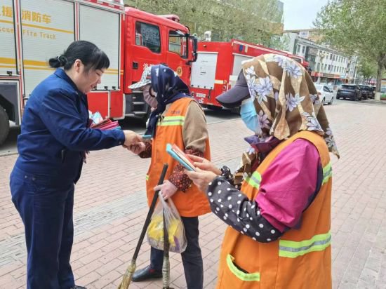 哈尔滨方正开展“全国防灾减灾日”集中宣传活动