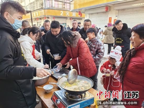 <em>阜宁县</em>古河镇举办“寻味古河”新春传统美食节