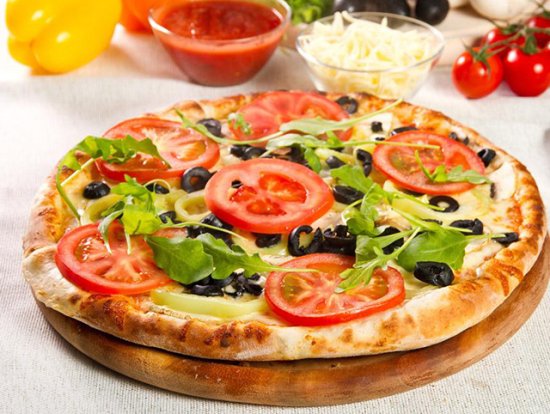 美味什锦蔬菜<em>披萨制作方法</em>