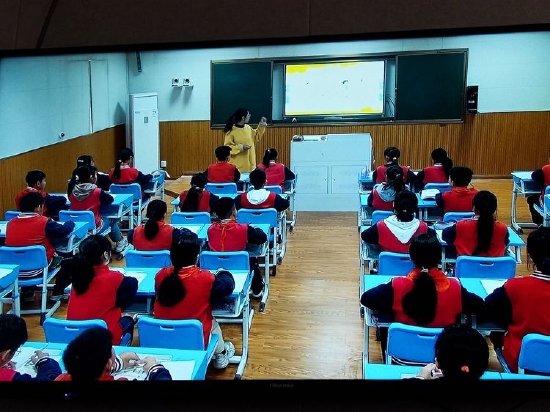 数学来源于生活 发现生活中的比——亳州市第一小学六<em>年级公开课</em>