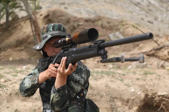 登上CCTV1《朗读者》！来看看藏族女狙击手的成长足迹