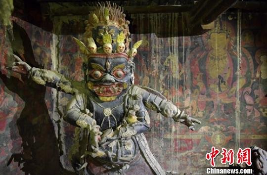<em>四川</em>石渠现明代壁画与雕塑 填补多项藏传佛教艺术史空白