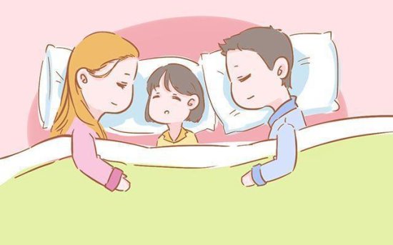 自从有了孩子，<em>你们</em>家夫妻之间的睡姿是不是出现了这样变化