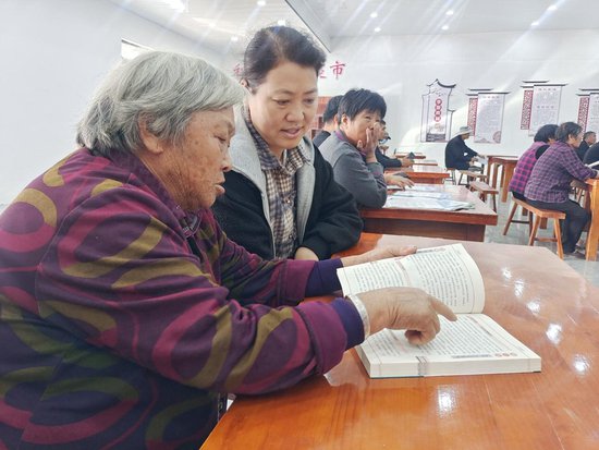 河南太康：文化礼堂“书香满溢” 全民阅读惠群众