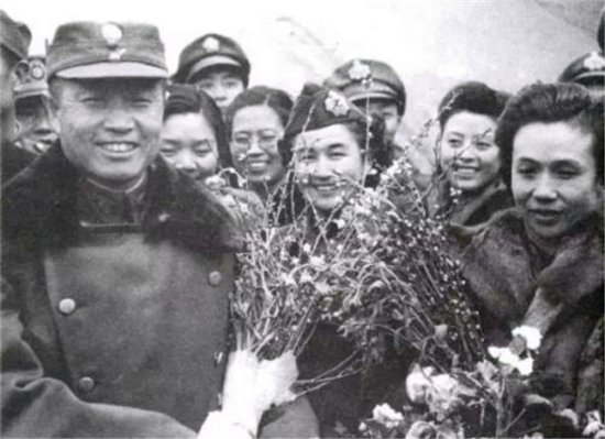 杜聿明被俘的真实经过：自爆身份并要求见陈毅