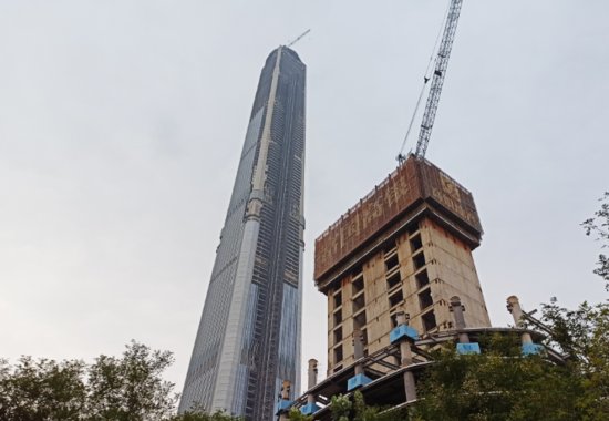 深读！拥有12项世界记录的中国最高楼缘何烂尾至今？