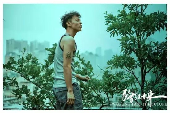 《路过未来》：2017戛纳唯一入围的华语电影，写给异乡人的乡愁