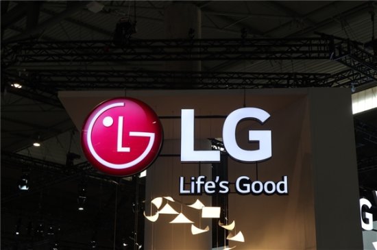 LG电视回应从<em>中国</em>线下渠道撤出：今年与<em>苏宁</em>国美无实体店合作
