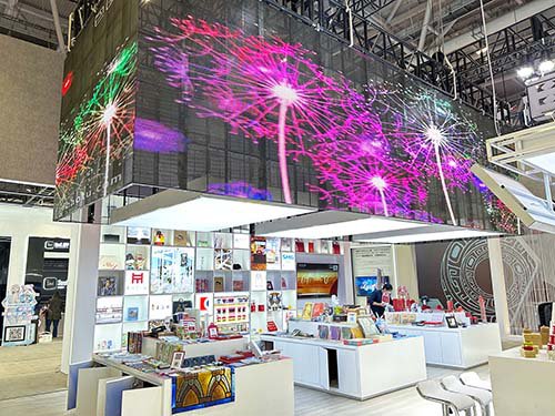 深圳文博会上海展区打造科技与文化相融的“未来上海”