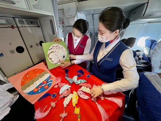 冬至“饺”好运，福至美吉林，<em>在飞机上</em> 体验冰雪文化