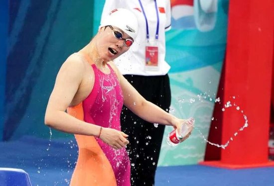 <em>中国游泳队</em>公布<em>奥运名单</em>，叶诗文、傅园慧、刘湘落选
