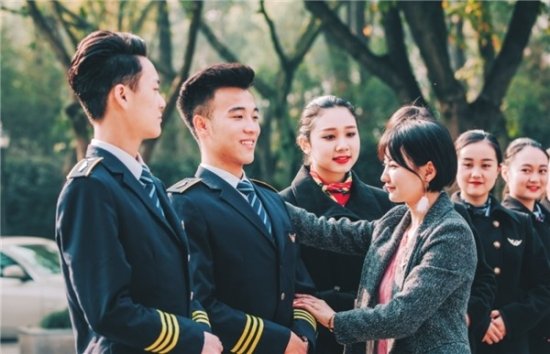 喜讯！中航未来6位教师受聘为中国航空运输协会兼职教员