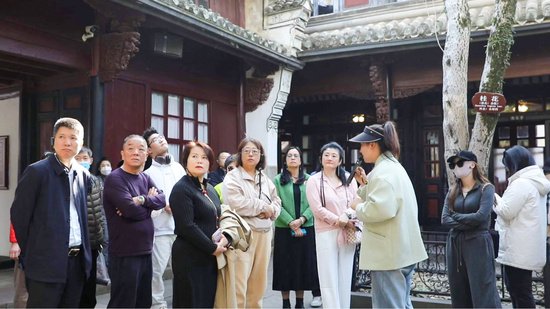 36家海外华文媒体走进宁波奉化 沉浸式体验弥勒文化