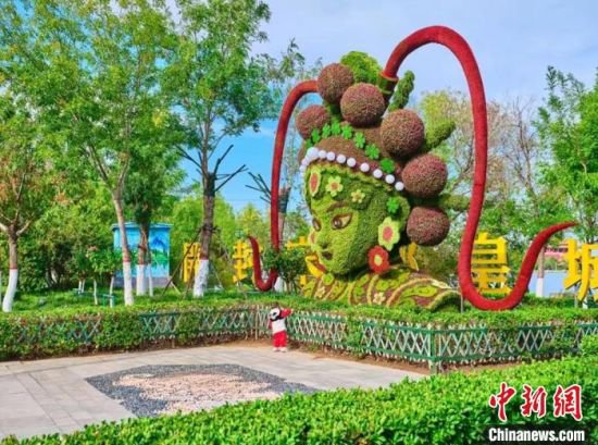 中国开封第40届菊花文化节如期举办