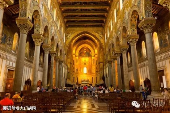 蒙雷阿莱大教堂，与西西里历史密切相关，还有精美的马赛克壁画
