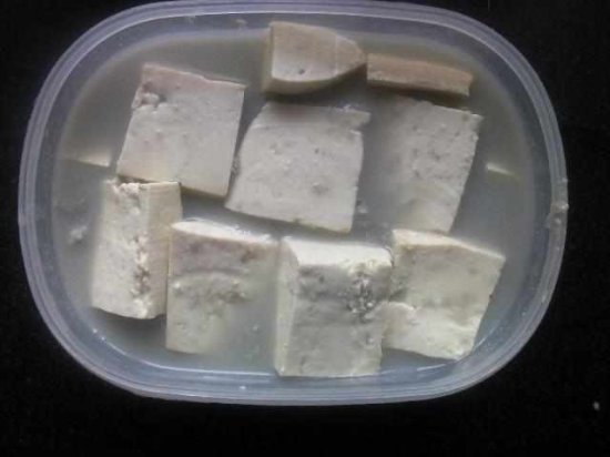 臭豆腐在家也能做，越臭吃着越香，比<em>街上卖的</em>还臭！