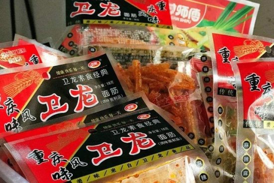 “咸鱼翻身”的垃圾食品，风靡国外市场，曾5毛一包，出口就卖...