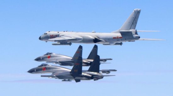 解放军军机大规模巡台，台湾民众应该怎么看？